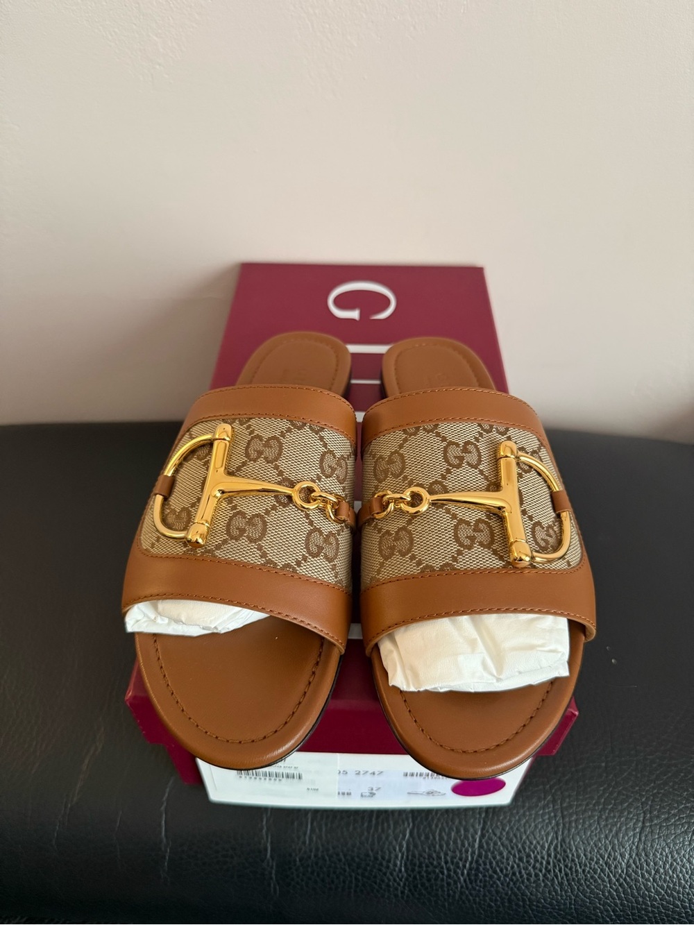 Gucci Alfa Gold Horsebit Brown GG Canvas Logo Leather Sandal - 37 EU / 7 US - Picture 3 of 8